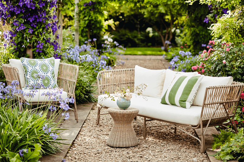 Upgrade Your Backyard with Stylish Garden Furniture